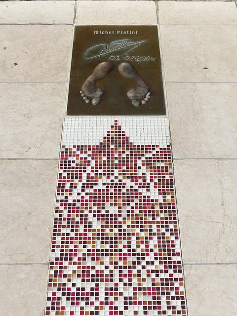 亿美金